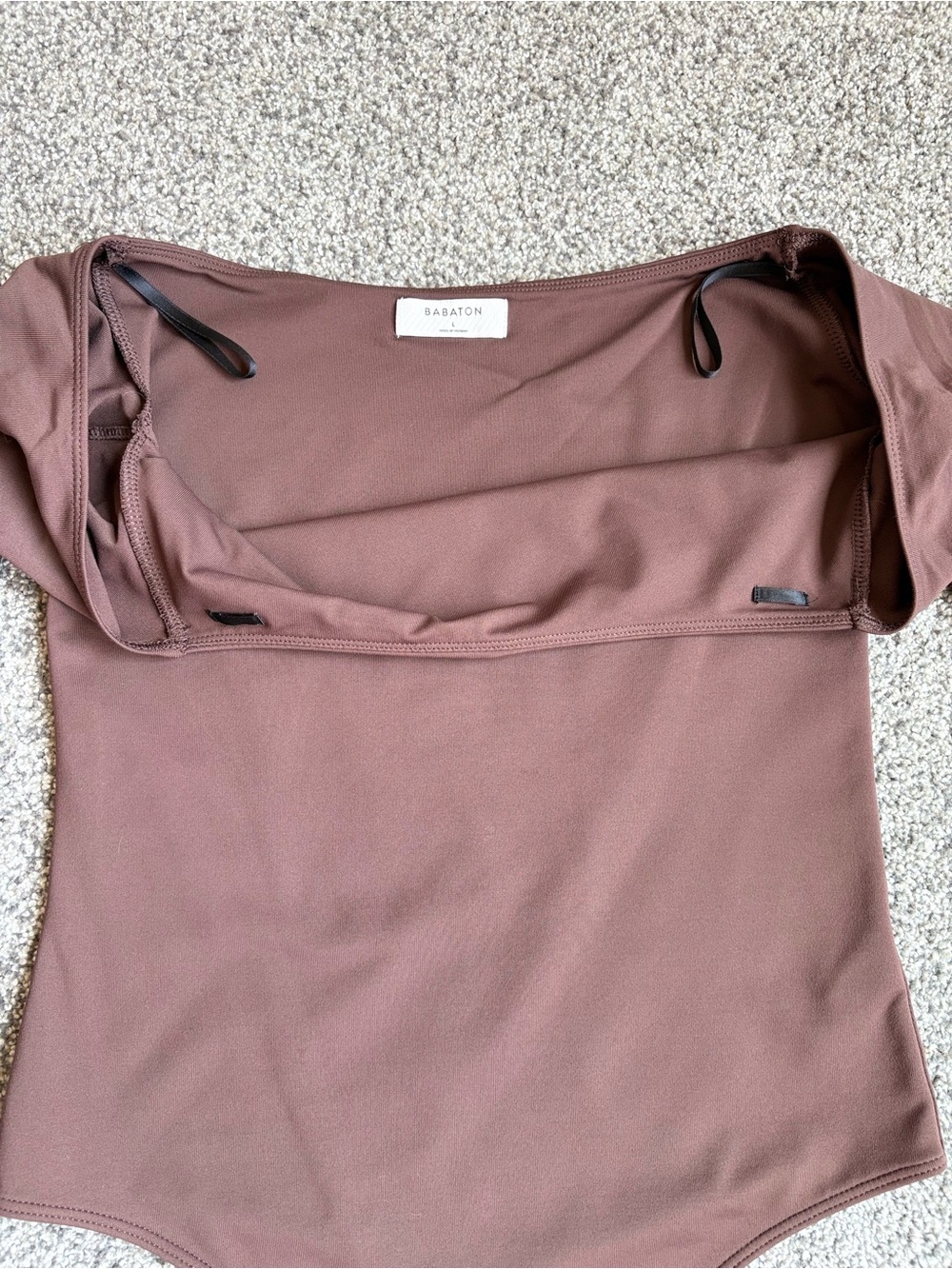 Aritzia Babaton Contour Off Shoulder Longsleeve Thong Bodysuit Chocolate Brown L - Picture 3 of 9